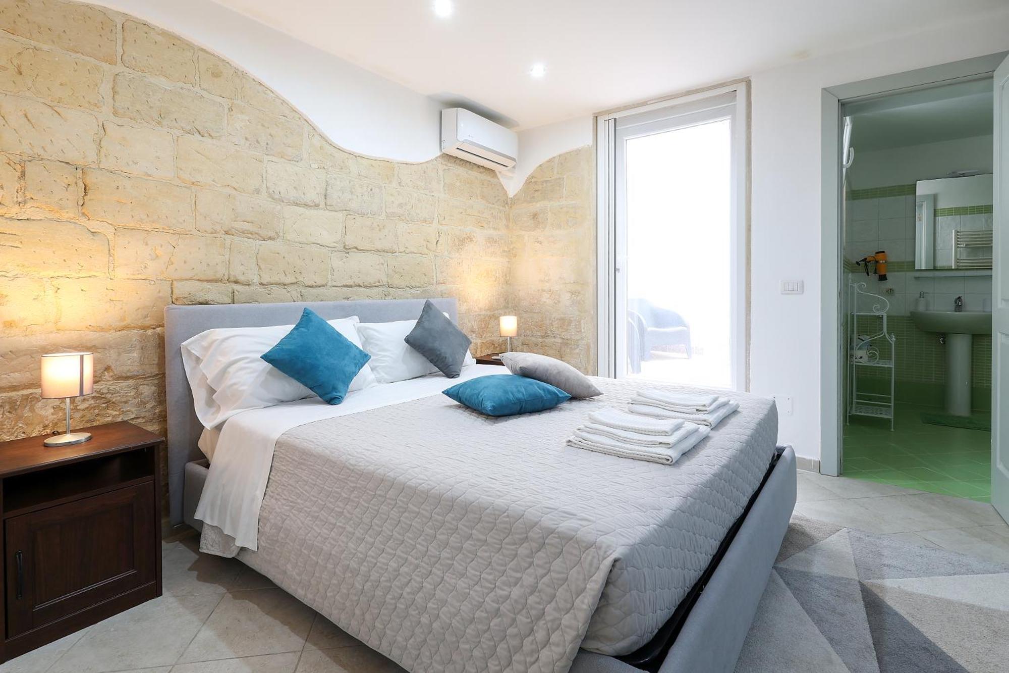 Apartment Goodstay La 10 - - *