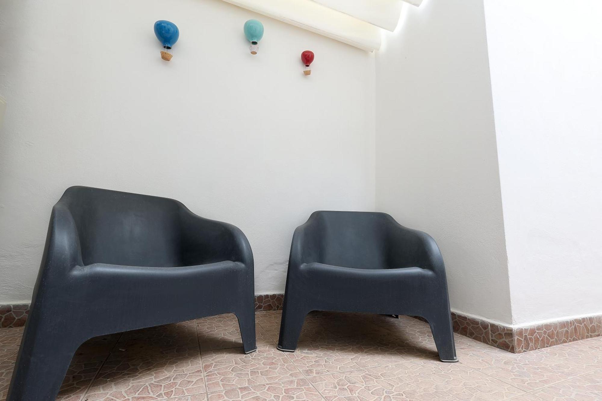 Goodstay La 10 - - *